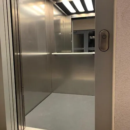 Spacious 2-bedrm With Great Bathrm And Coffee Apartmán *